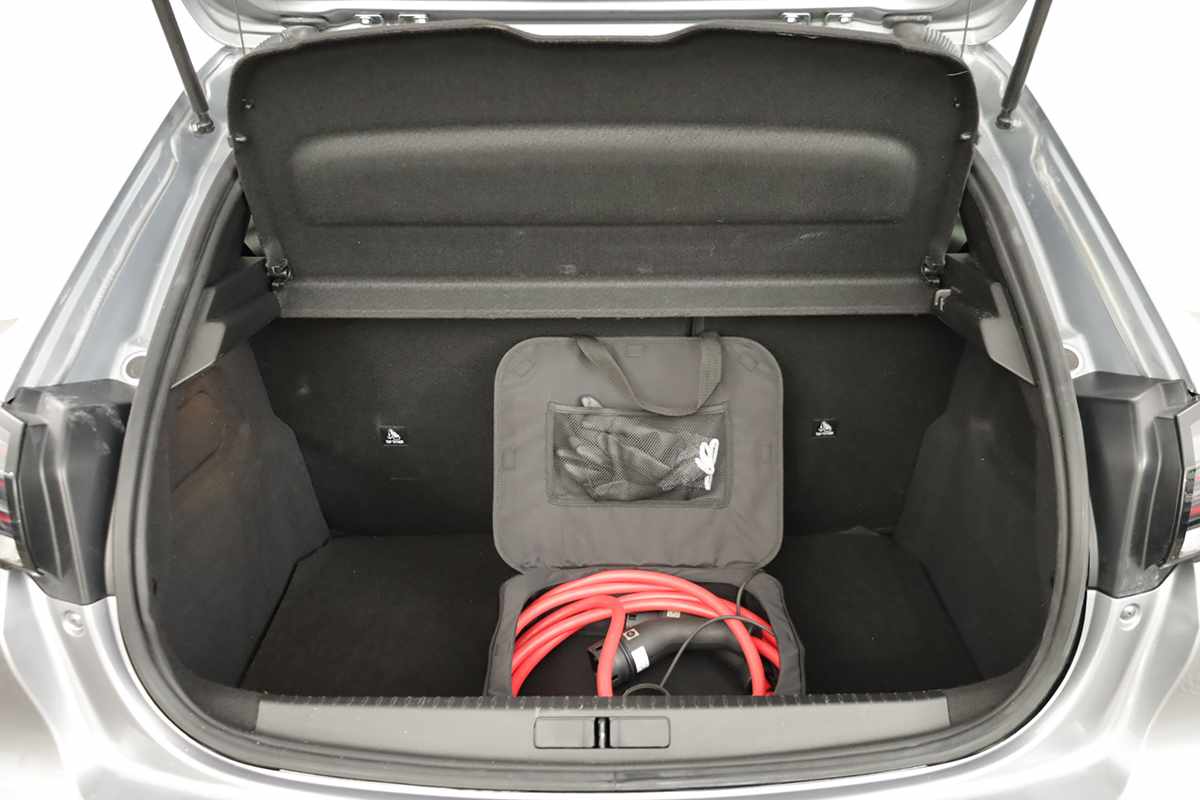 peugeot-e-208-2025-eletrico-0cc