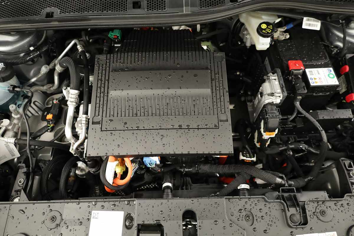 peugeot-e-208-2025-eletrico-0cc