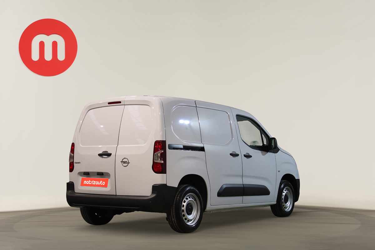 opel-combo-2023-diesel-1499cc
