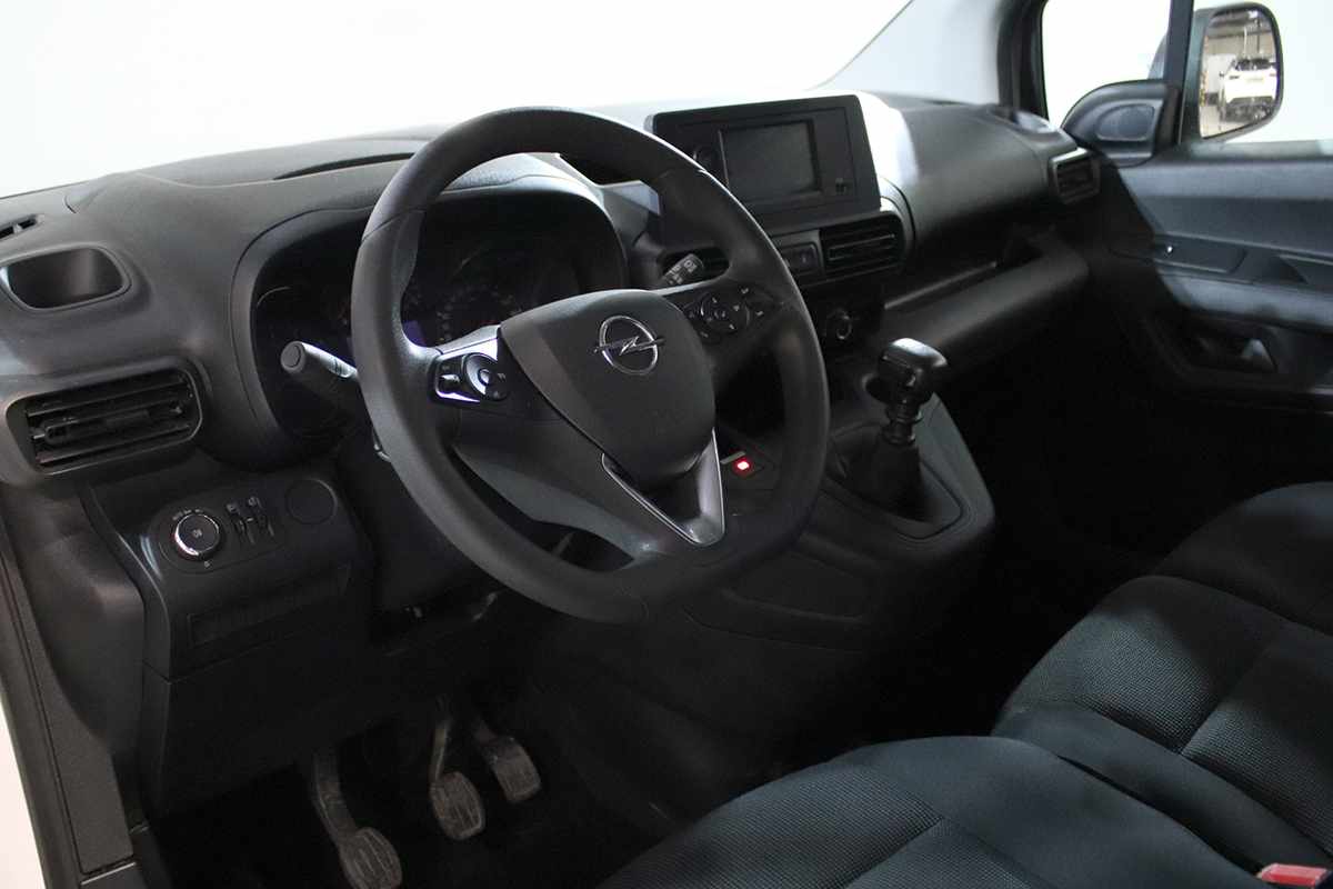 opel-combo-2023-diesel-1499cc