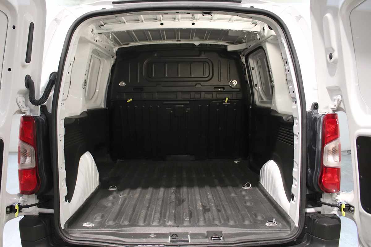 opel-combo-2023-diesel-1499cc
