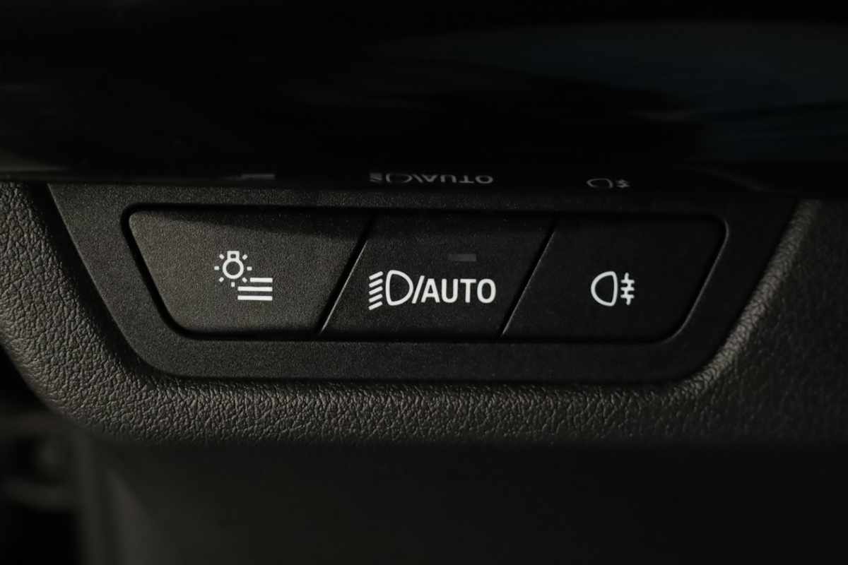 bmw-x1-2024-hibrido-a-gasolina-1499cc