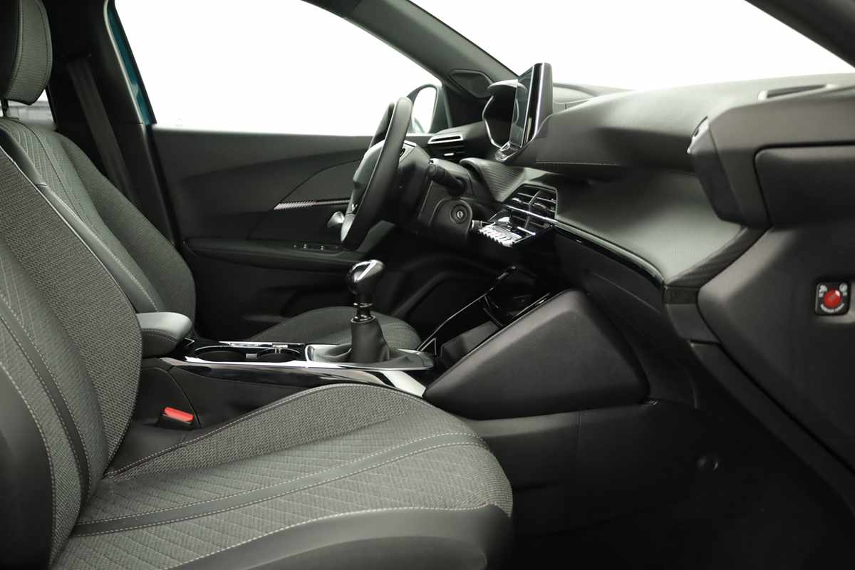 peugeot-2008-2025-gasolina-1199cc