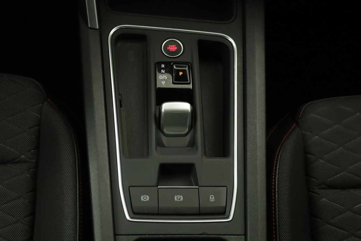 seat-leon-st-2025-hibrido-a-gasolina-1498cc