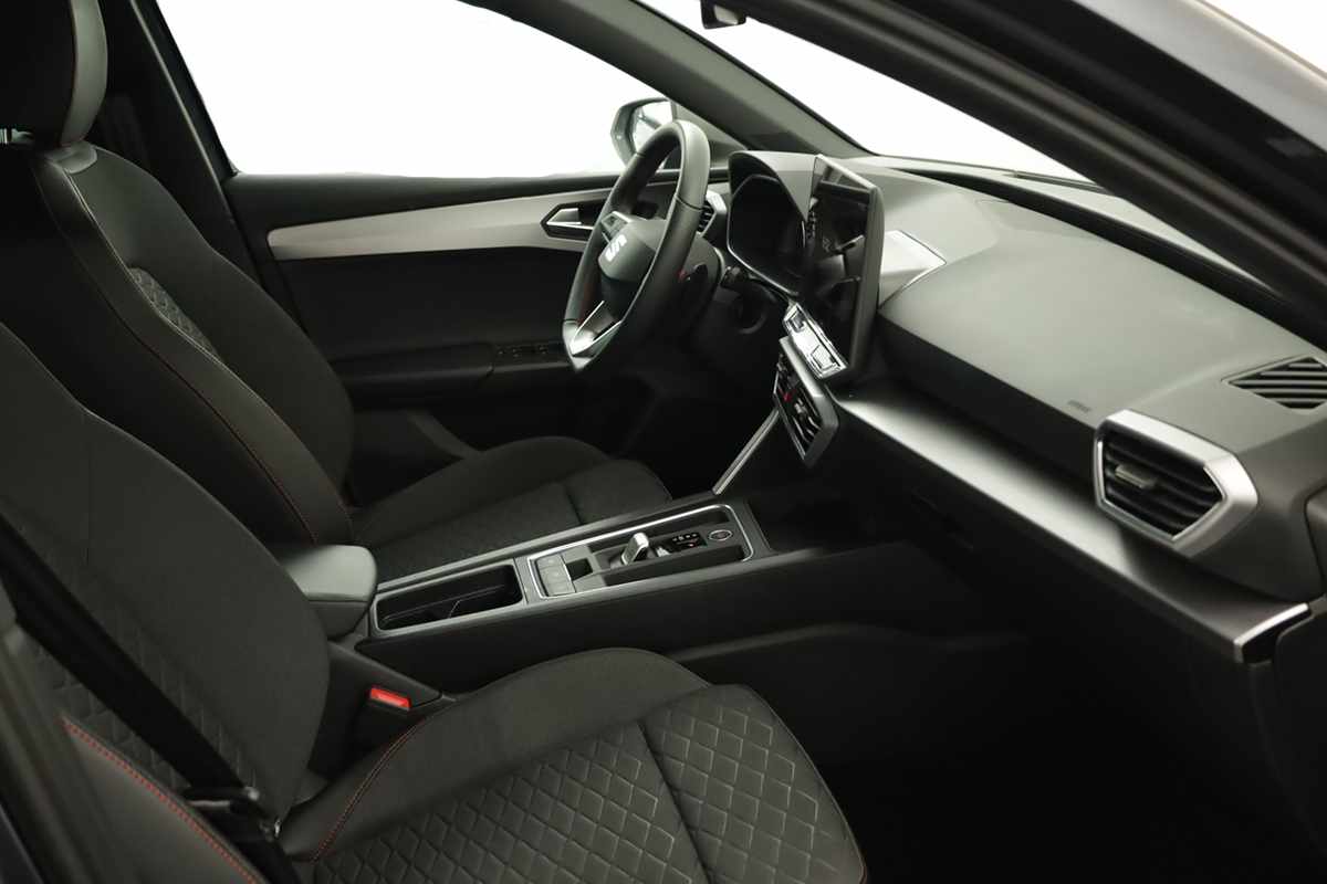 seat-leon-st-2025-hibrido-a-gasolina-1498cc