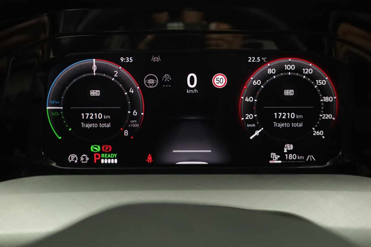 volkswagen-golf-2025-hibrido-a-gasolina-1498cc