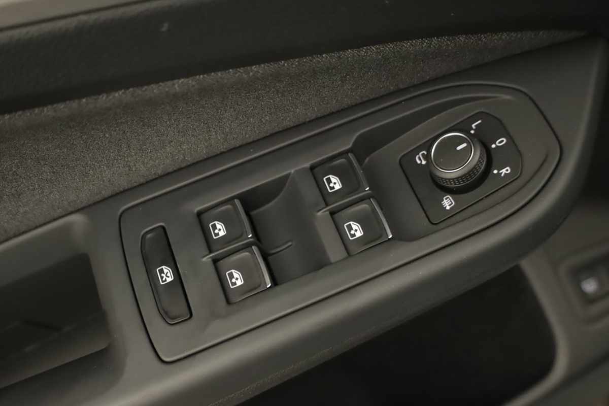 volkswagen-golf-2025-hibrido-a-gasolina-1498cc