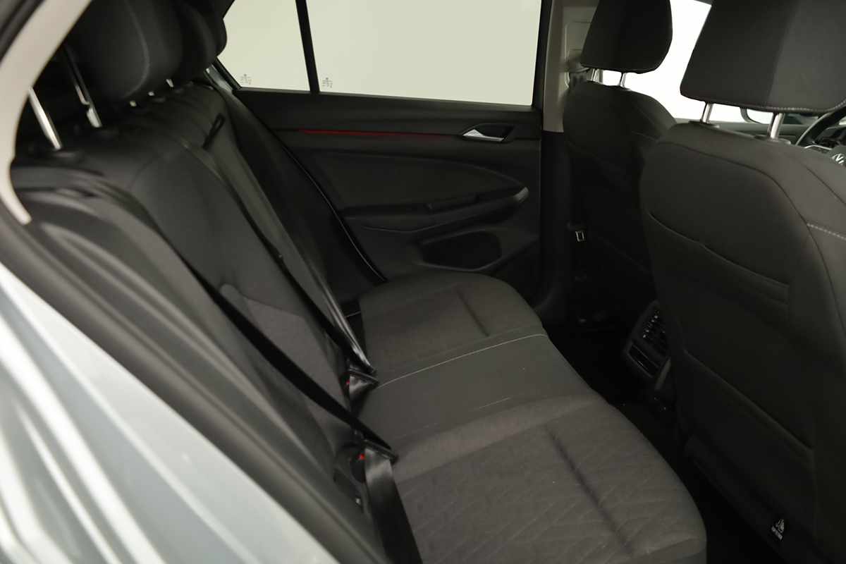 volkswagen-golf-2025-hibrido-a-gasolina-1498cc