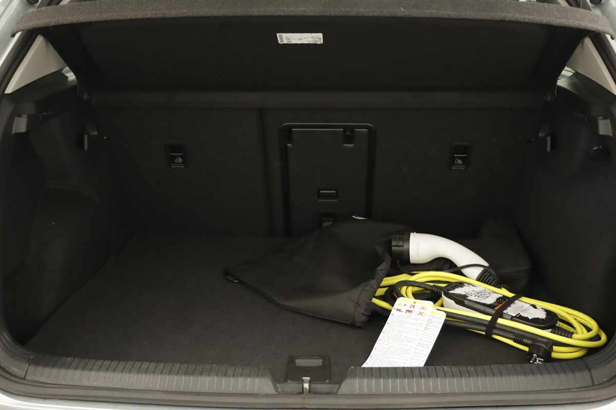 volkswagen-golf-2025-hibrido-a-gasolina-1498cc