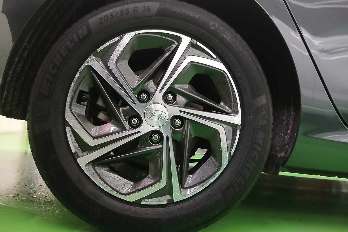 hyundai-i30-2024-gasolina-998cc