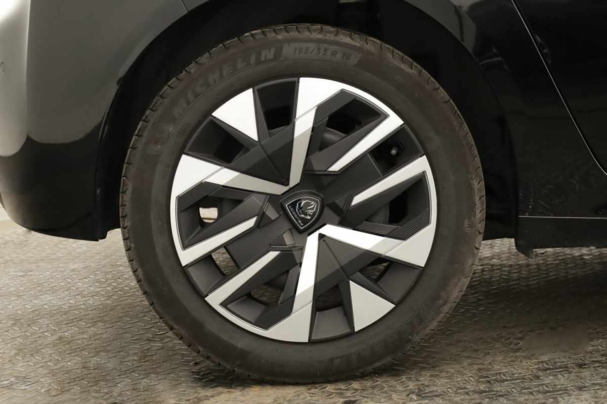 peugeot-208-2025-gasolina-1199cc