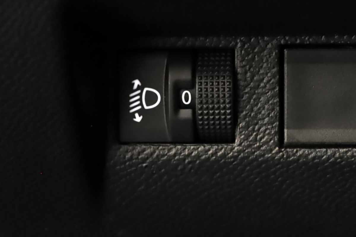 peugeot-208-2025-gasolina-1199cc
