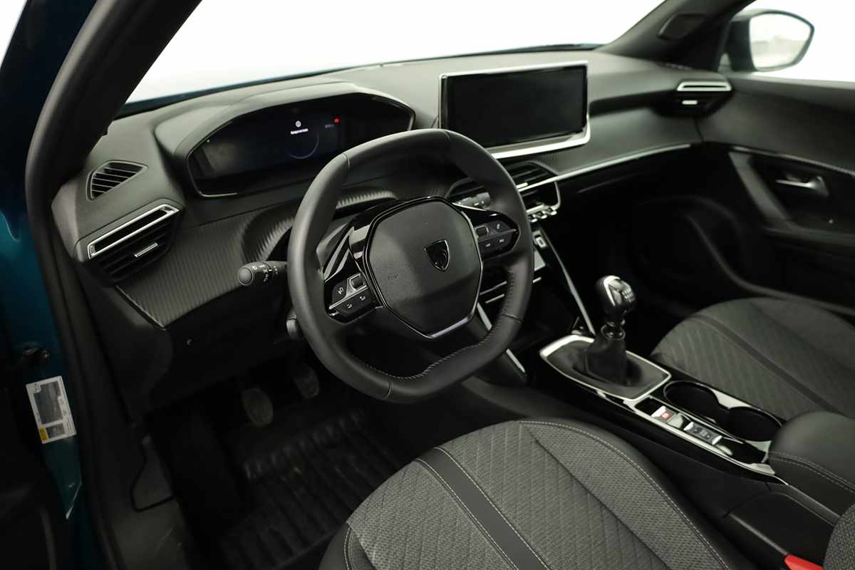 peugeot-2008-2025-gasolina-1199cc