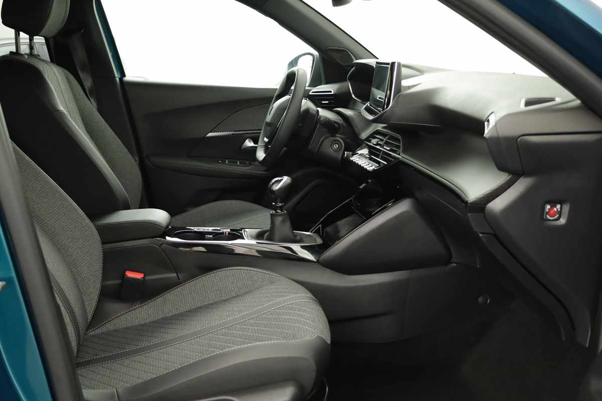 peugeot-2008-2025-gasolina-1199cc