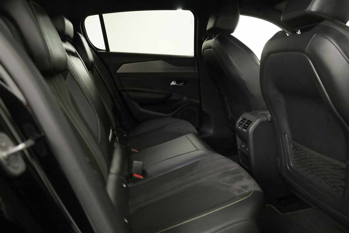 peugeot-308-2024-gasolina-1199cc