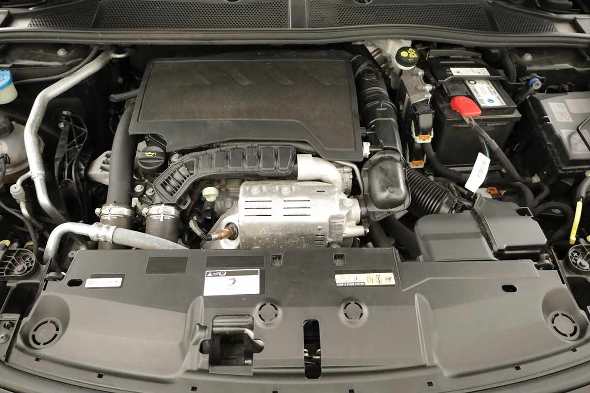 peugeot-308-2024-gasolina-1199cc