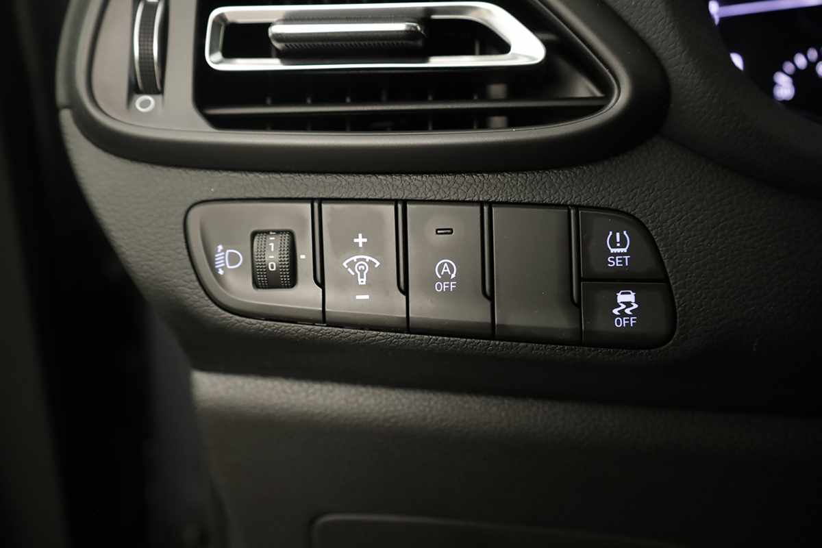 hyundai-i30-sw-2024-gasolina-998cc