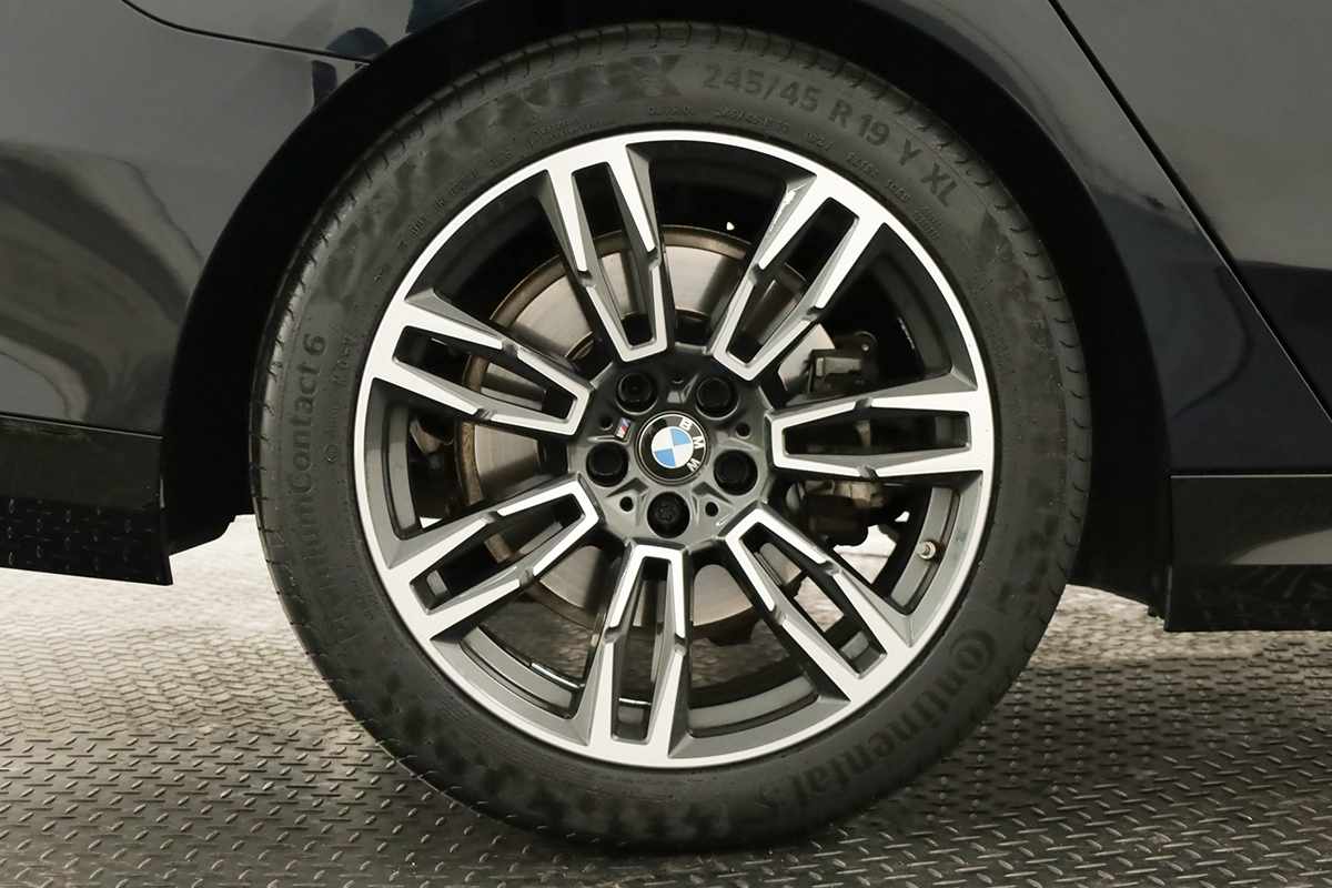 bmw-serie-5-2024-diesel-1995cc