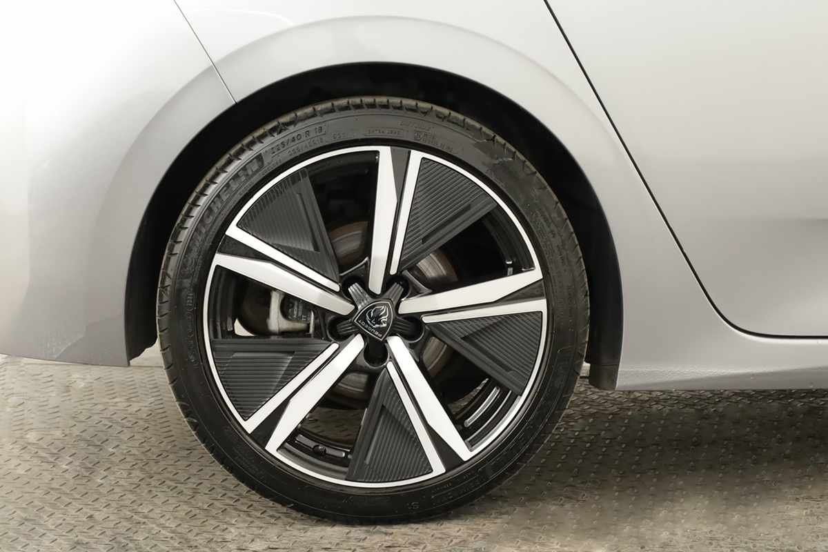 peugeot-308-2024-gasolina-1199cc