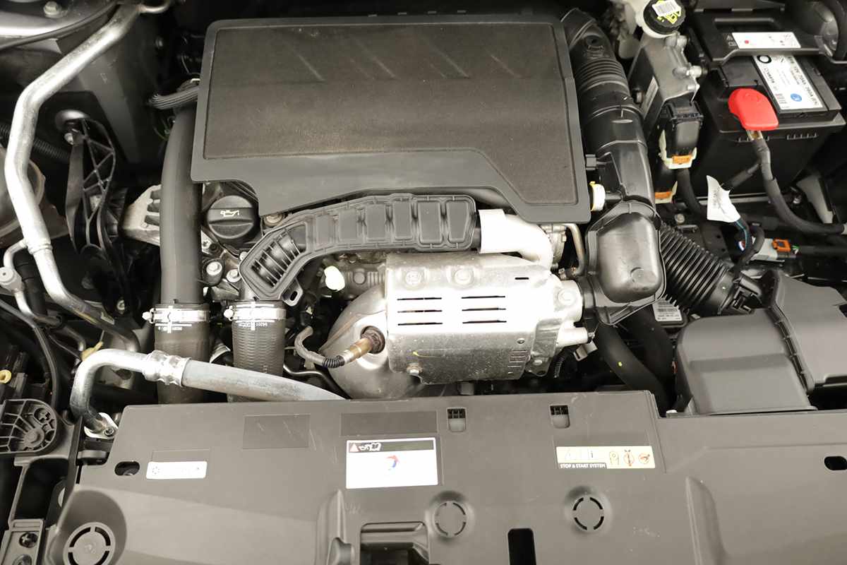 peugeot-308-2024-gasolina-1199cc