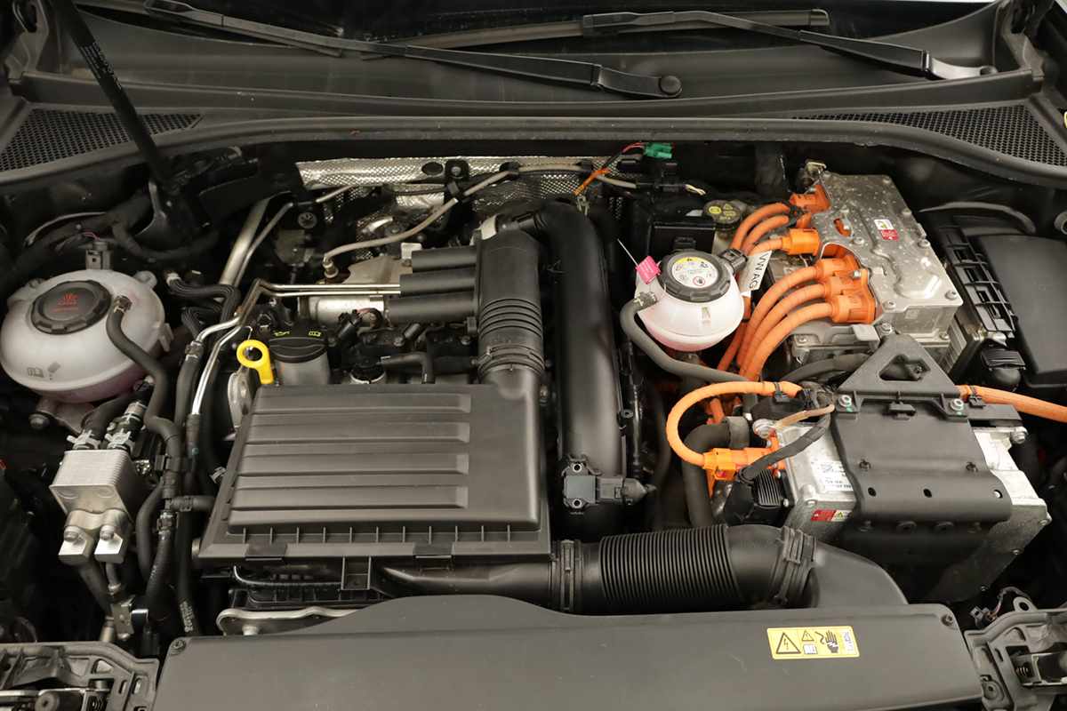 audi-q3-2024-hibrido-a-gasolina-1395cc
