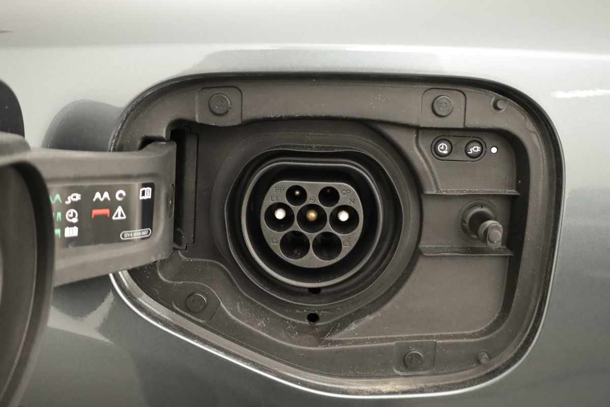audi-q3-2024-hibrido-a-gasolina-1395cc