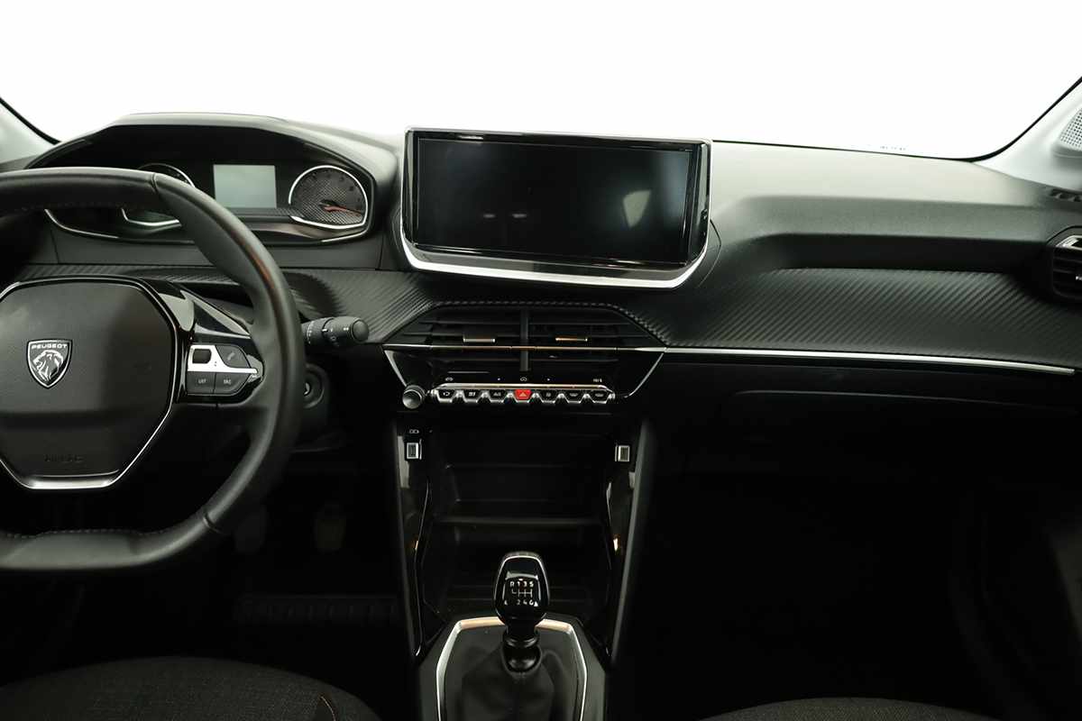 peugeot-208-2025-gasolina-1199cc