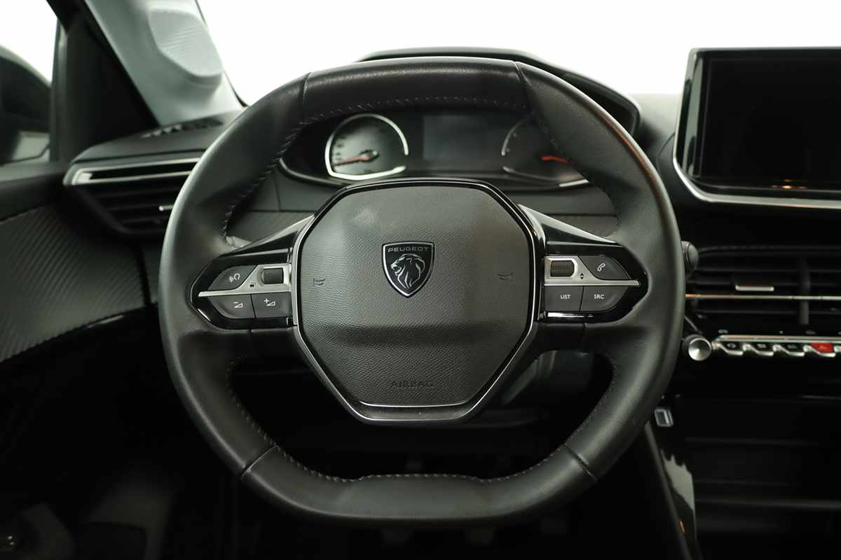 peugeot-208-2025-gasolina-1199cc