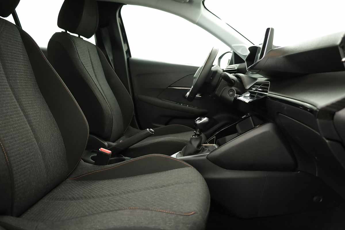 peugeot-208-2025-gasolina-1199cc