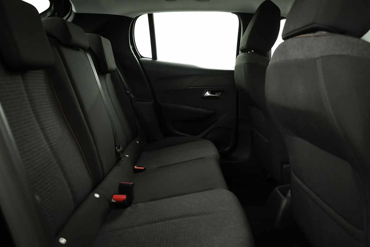 peugeot-208-2025-gasolina-1199cc