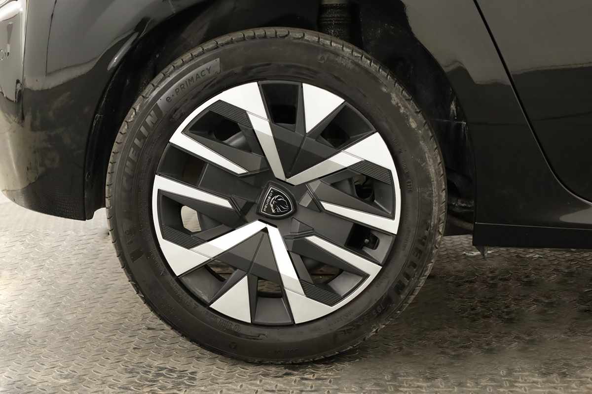 peugeot-208-2025-gasolina-1199cc