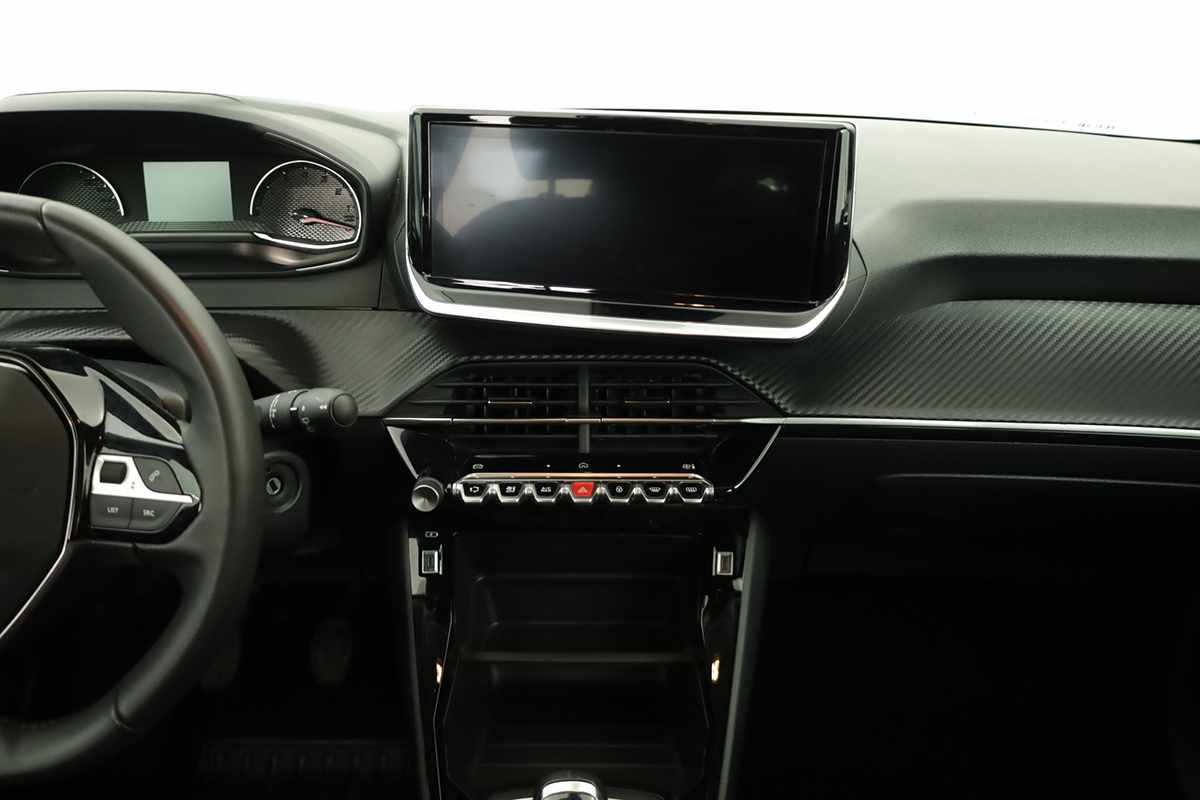 peugeot-208-2025-gasolina-1199cc