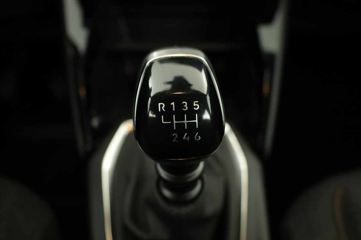 peugeot-208-2025-gasolina-1199cc