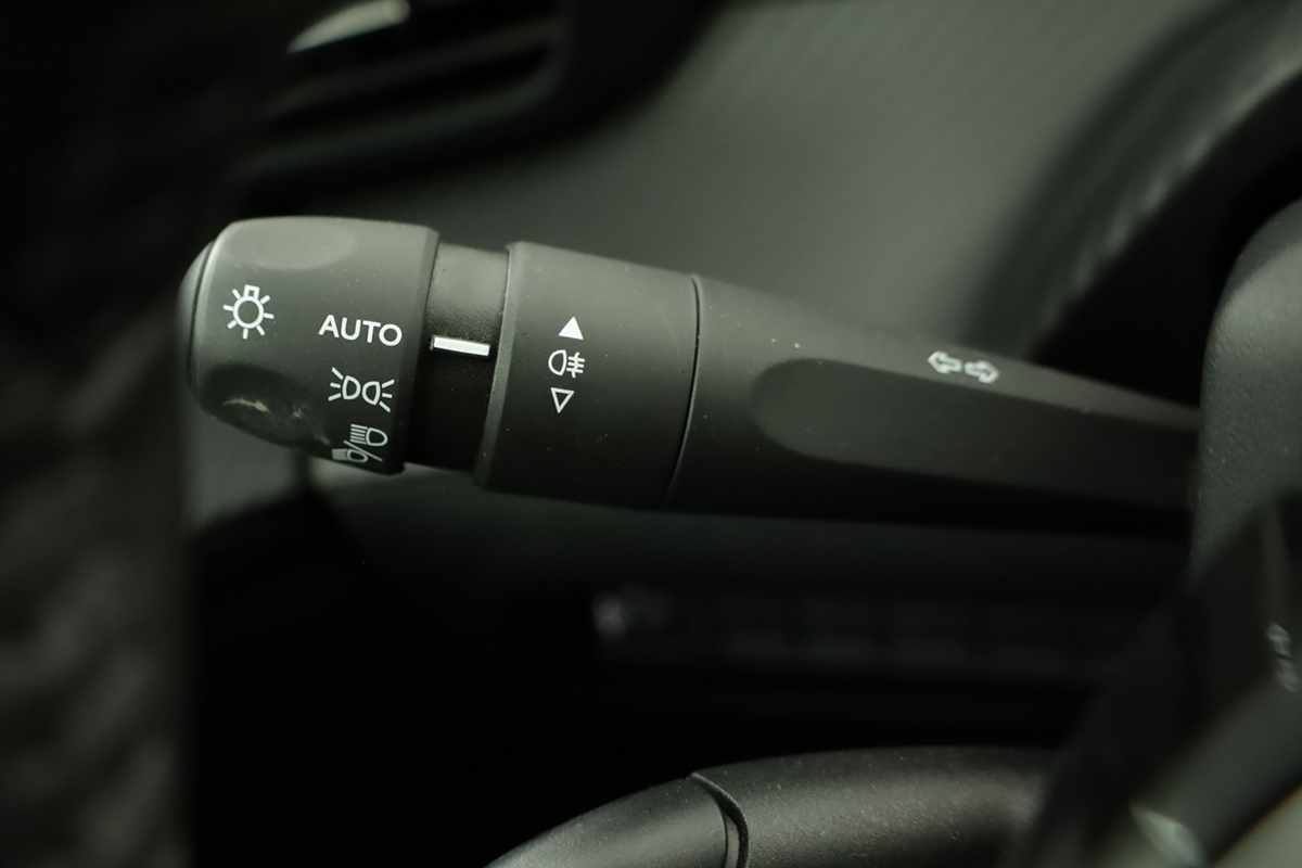 peugeot-208-2025-gasolina-1199cc