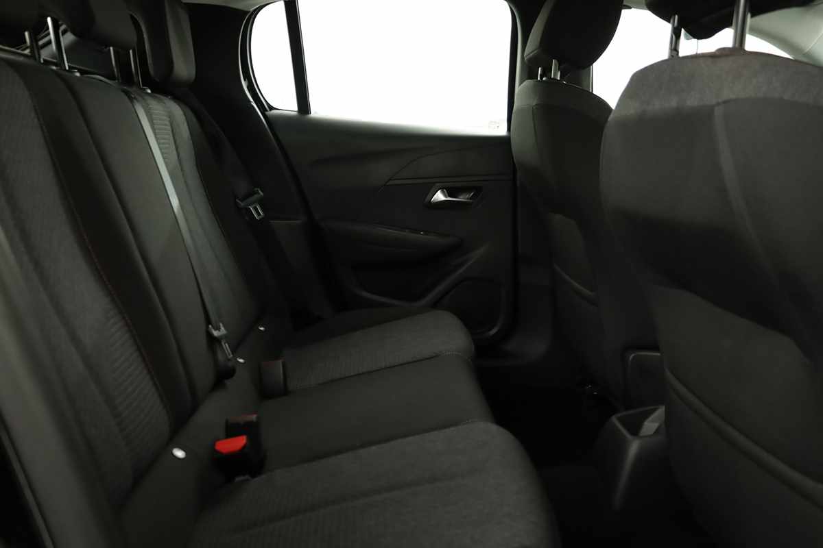 peugeot-208-2025-gasolina-1199cc