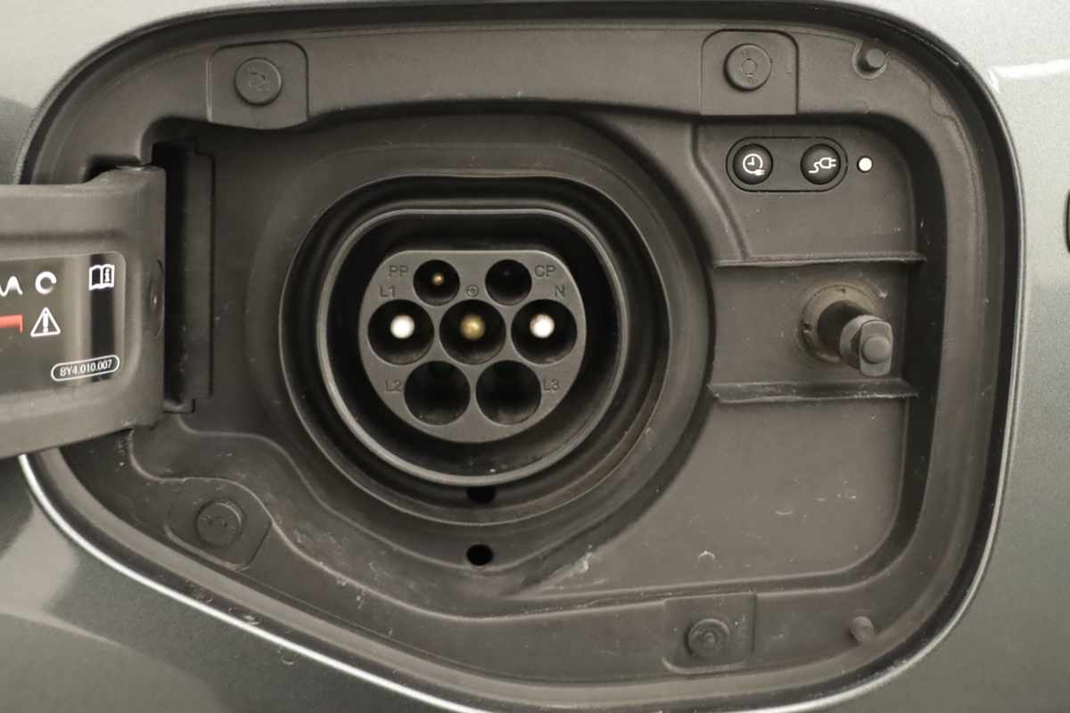 audi-q3-2024-hibrido-a-gasolina-1395cc