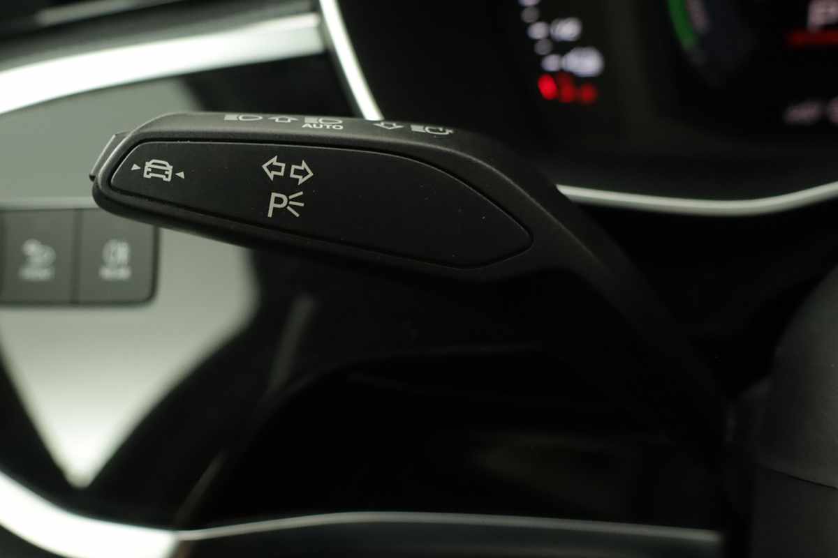 audi-q3-2024-hibrido-a-gasolina-1395cc