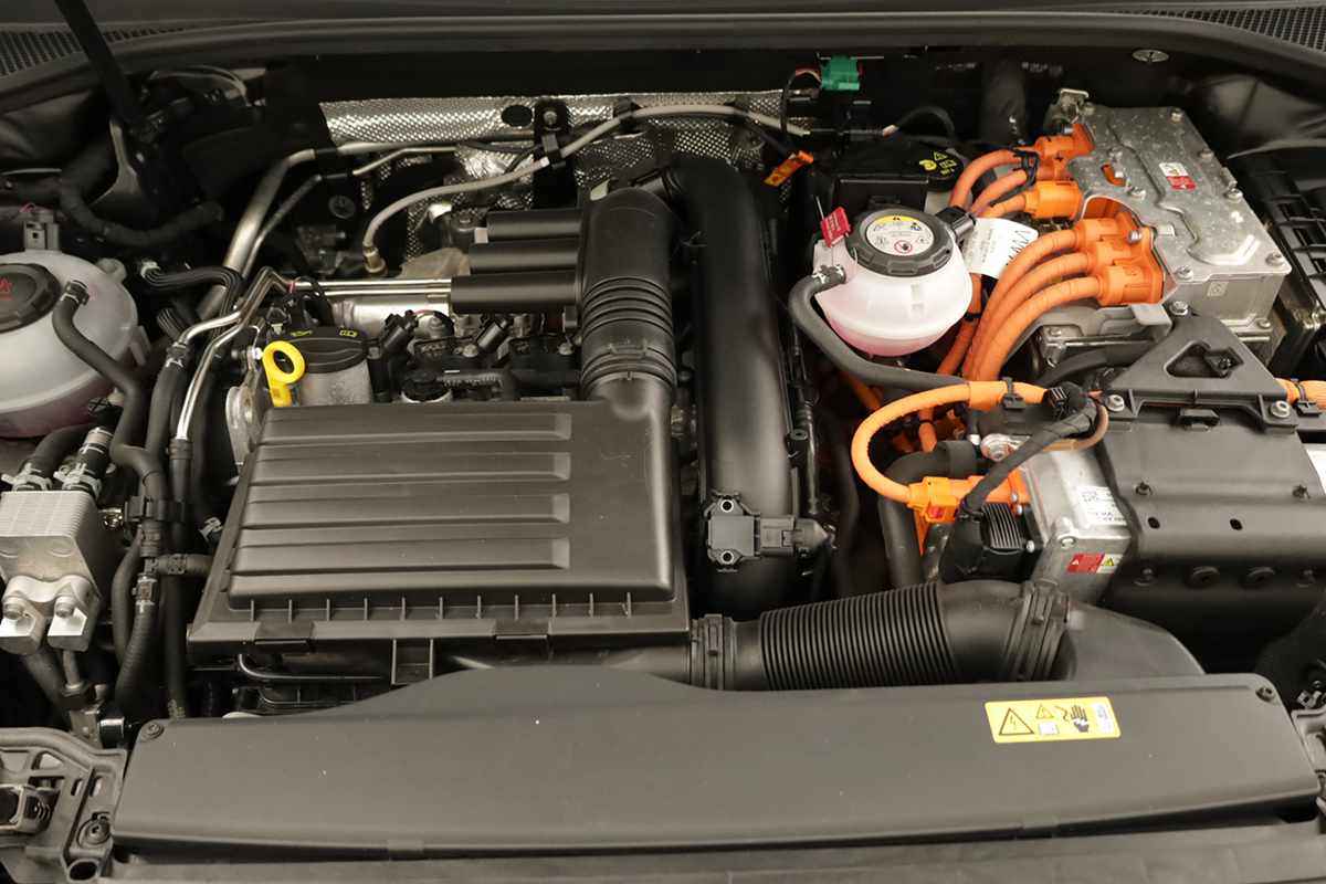 audi-q3-2024-hibrido-a-gasolina-1395cc