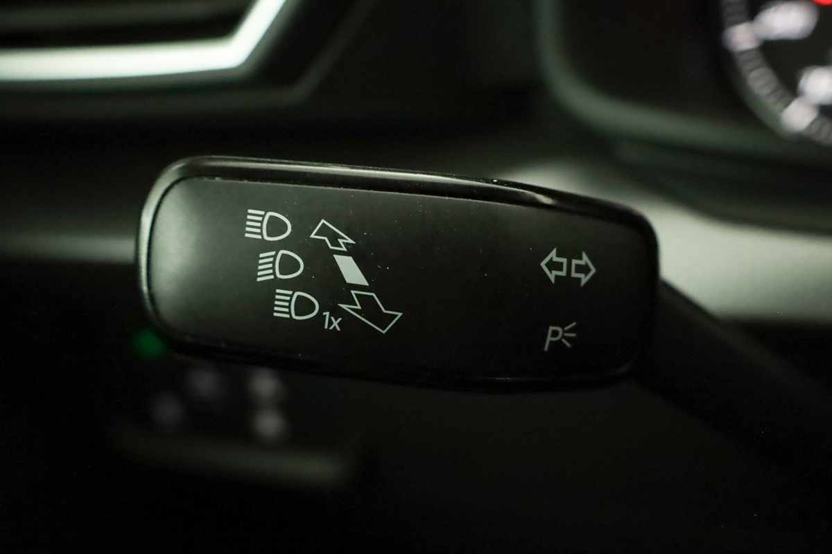 seat-leon-st-2024-gasolina-999cc