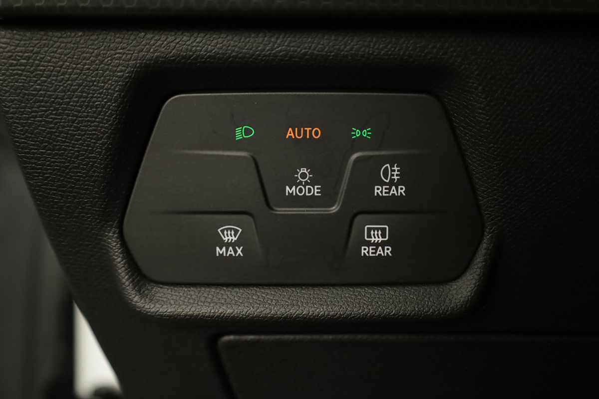 seat-leon-st-2024-gasolina-999cc
