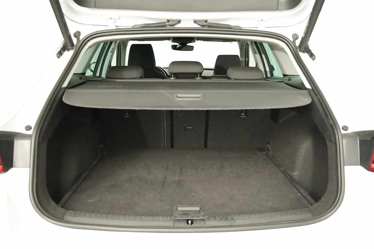 seat-leon-st-2024-gasolina-999cc
