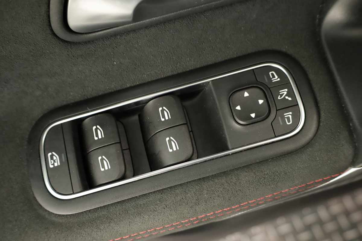 mercedes-benz-classe-a-2024-hibrido-a-gasolina-1332cc