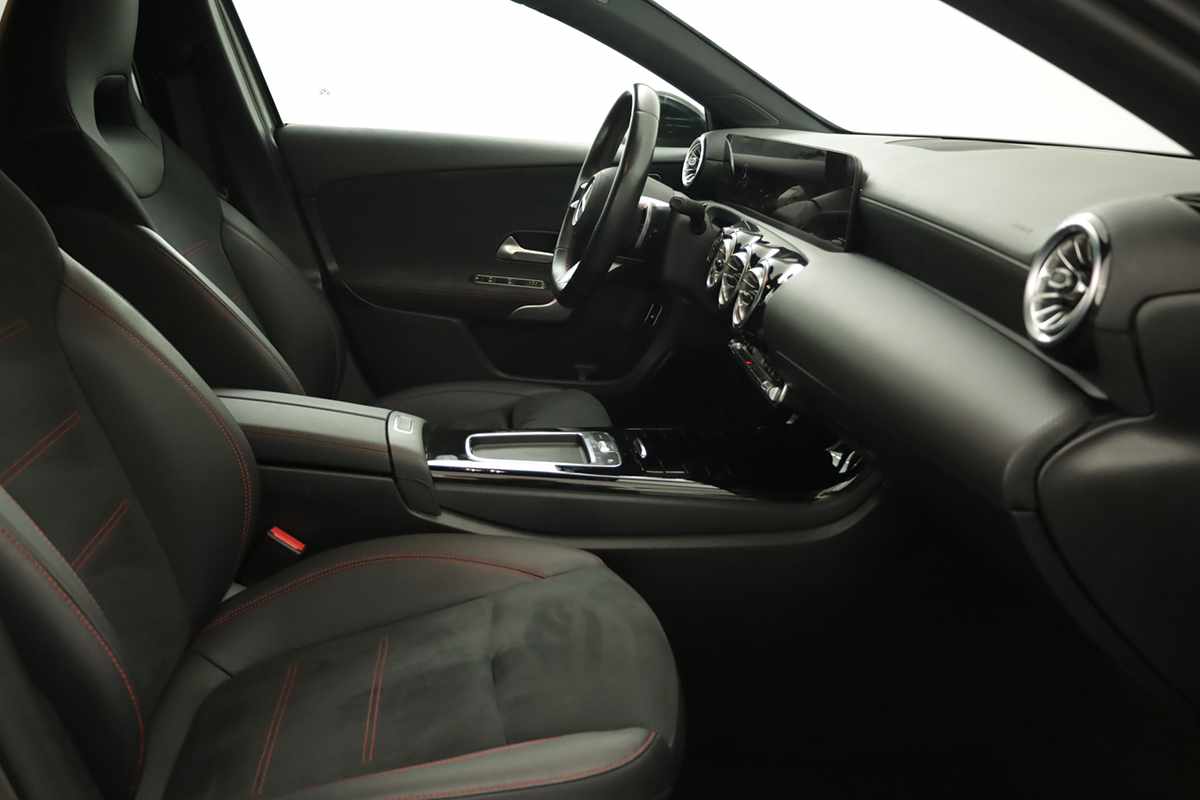 mercedes-benz-classe-a-2024-hibrido-a-gasolina-1332cc