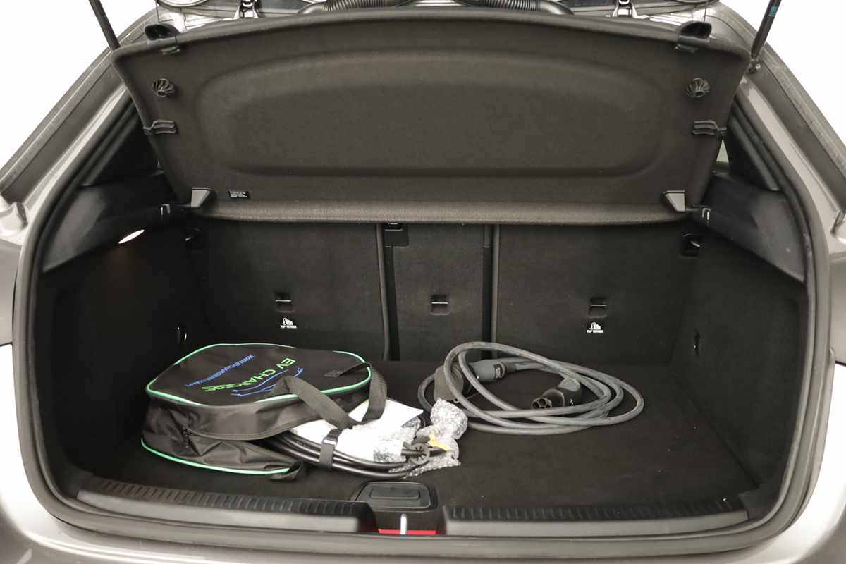 mercedes-benz-classe-a-2024-hibrido-a-gasolina-1332cc