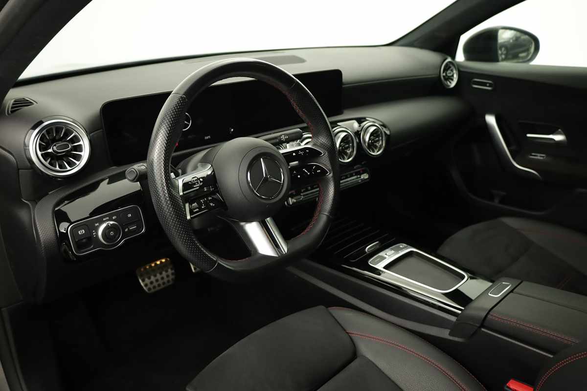 mercedes-benz-classe-a-2024-hibrido-a-gasolina-1332cc