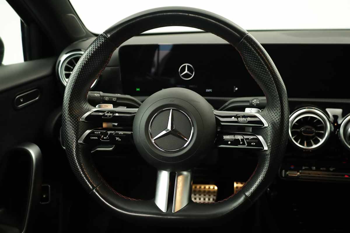 mercedes-benz-classe-a-2024-hibrido-a-gasolina-1332cc