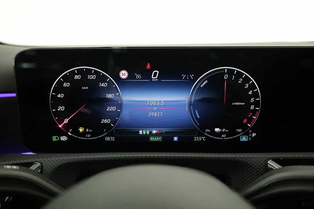 mercedes-benz-classe-a-2024-hibrido-a-gasolina-1332cc