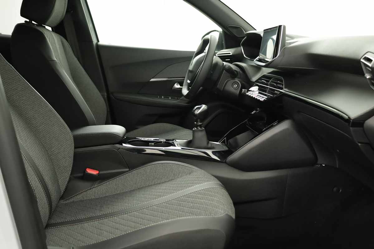 peugeot-2008-2025-gasolina-1199cc