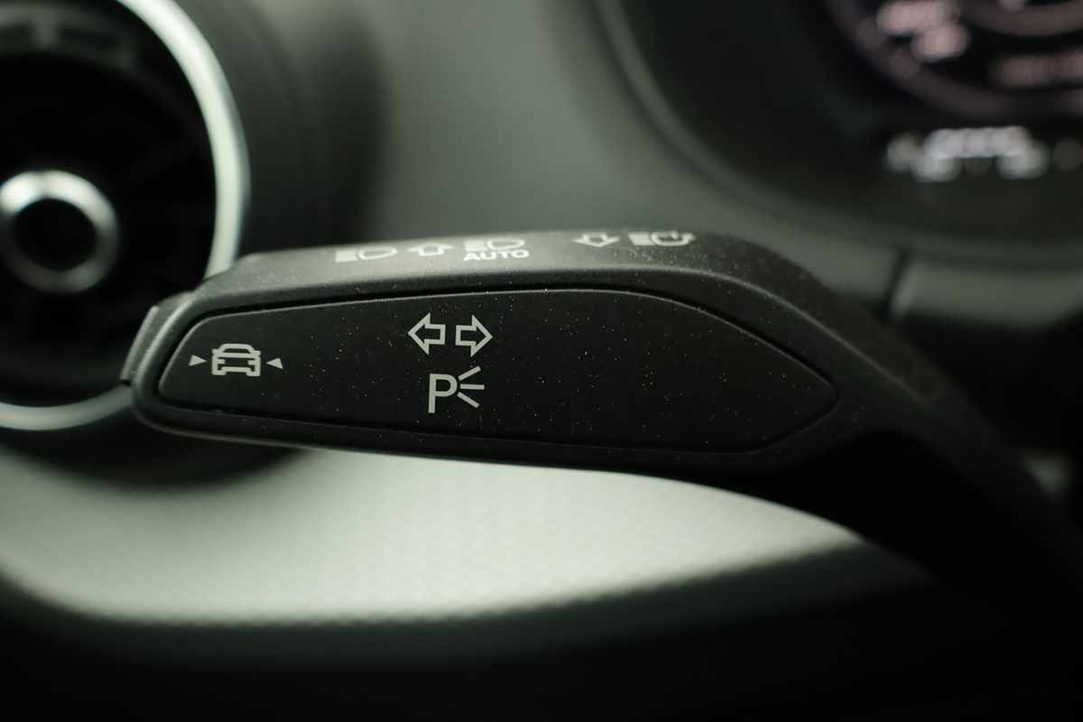 audi-q2-2023-gasolina-1498cc