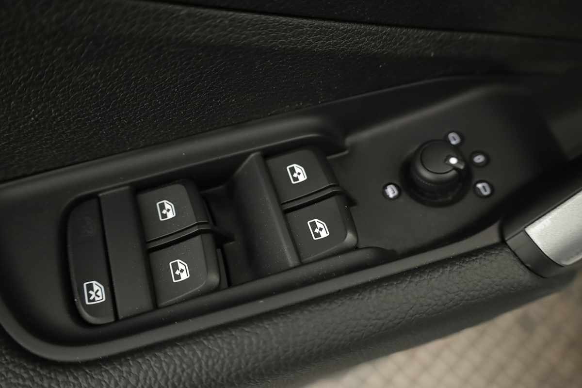 audi-q2-2023-gasolina-1498cc